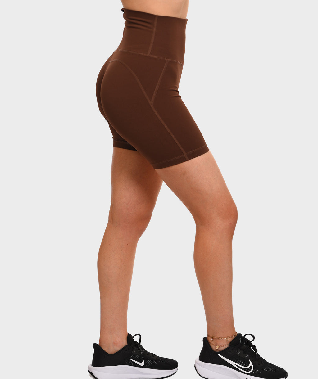 851